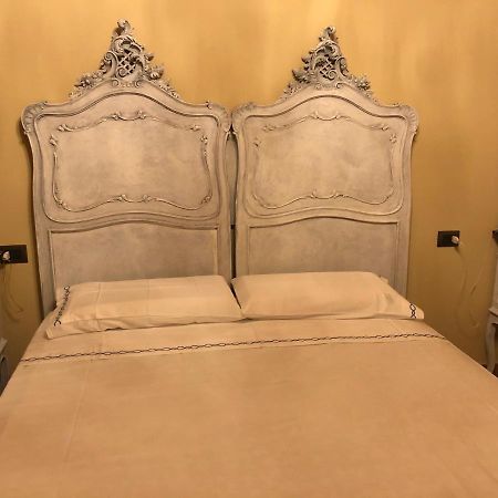 Residenza Nikol Appartamento Giulia Casale Monferrato Bagian luar foto