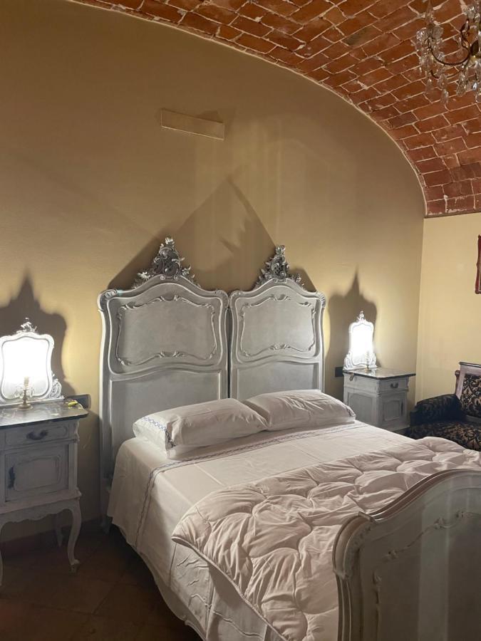 Residenza Nikol Appartamento Giulia Casale Monferrato Bagian luar foto