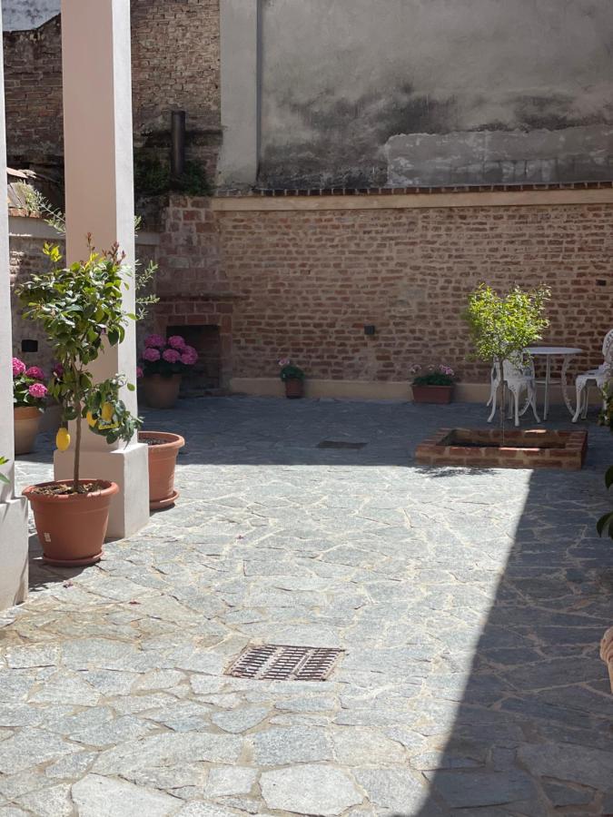 Residenza Nikol Appartamento Giulia Casale Monferrato Bagian luar foto