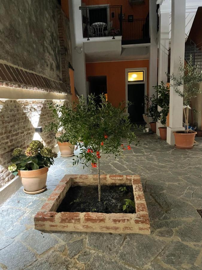 Residenza Nikol Appartamento Giulia Casale Monferrato Bagian luar foto