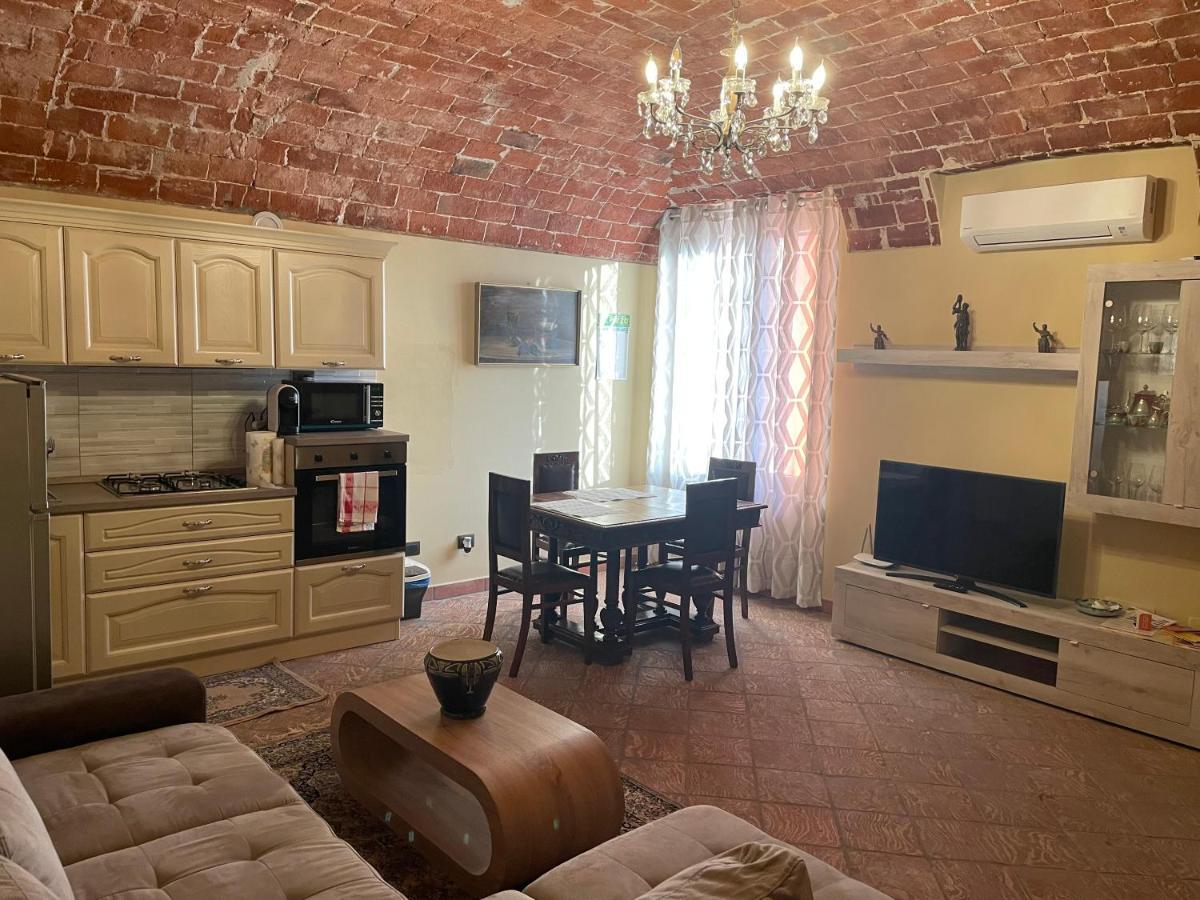 Residenza Nikol Appartamento Giulia Casale Monferrato Bagian luar foto