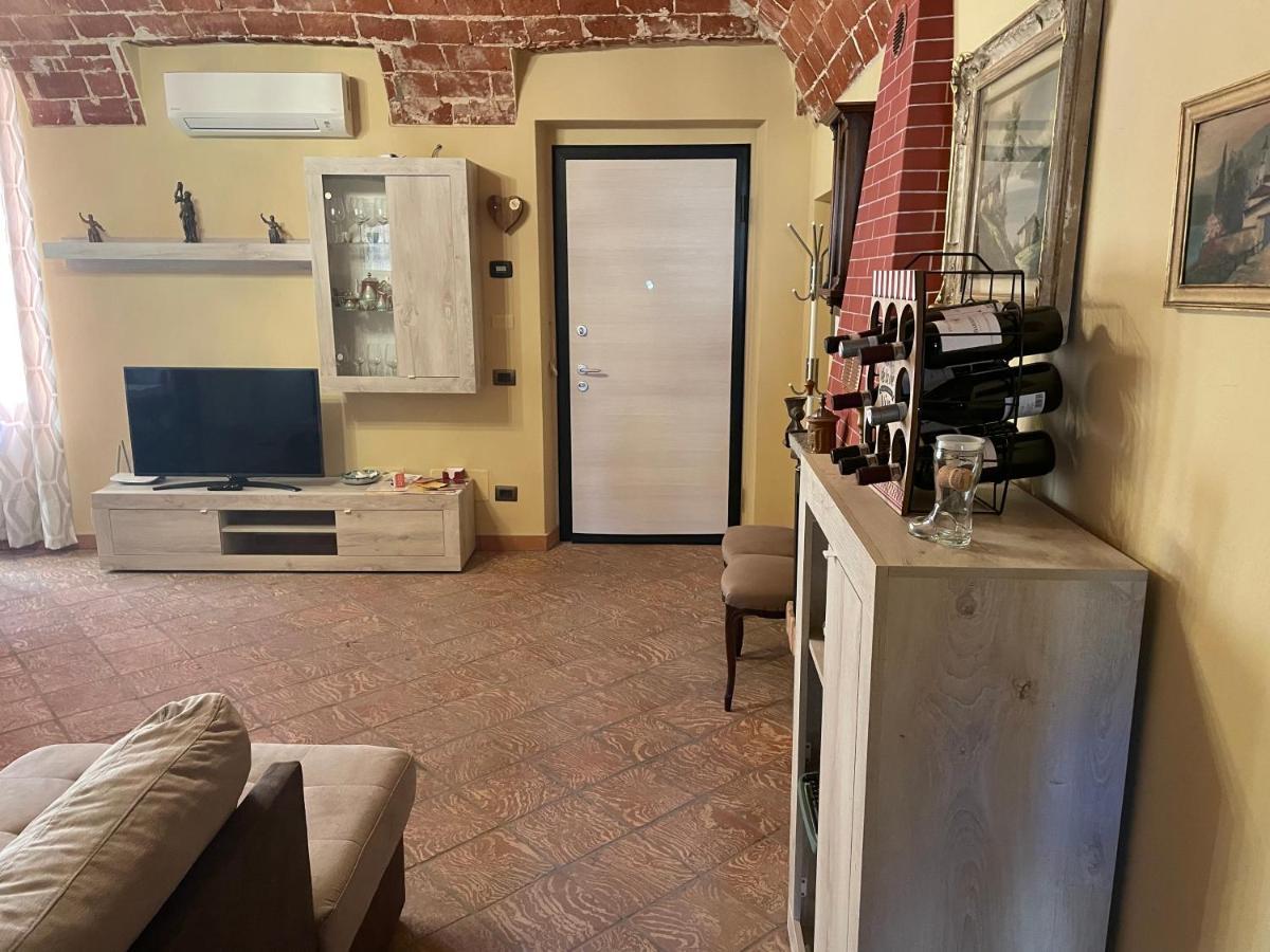 Residenza Nikol Appartamento Giulia Casale Monferrato Bagian luar foto